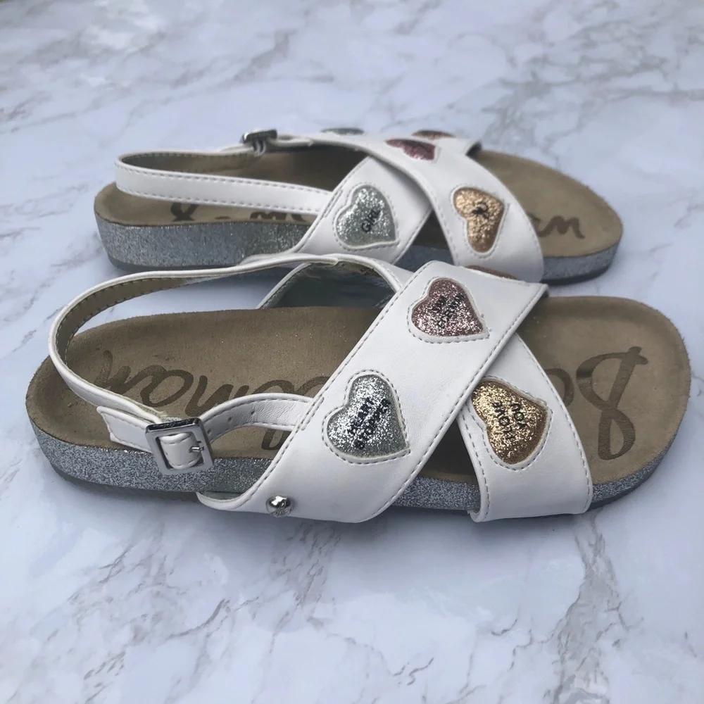 Sam Edelman girl’s Bethel Kandi white heart crisscross sandal shoes size 3